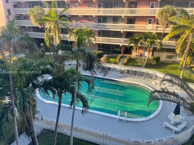 180 NE 12th Ave, Unit 14D, Hallandale Beach, FL 33009 Photo