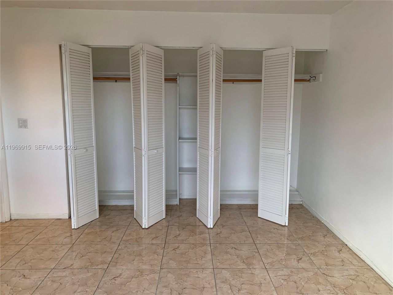 180 NE 12th Ave, Unit 14D, Hallandale Beach, FL 33009 Photo