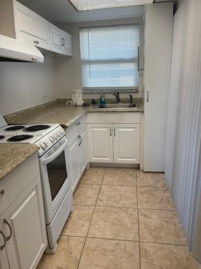 180 NE 12th Ave, Unit 14D, Hallandale Beach, FL 33009 Photo