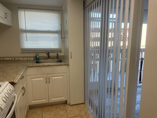 180 NE 12th Ave, Unit 14D, Hallandale Beach, FL 33009 Photo