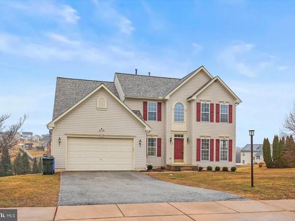 55 CHRISTIANS DRIVE, HANOVER, PA 17331