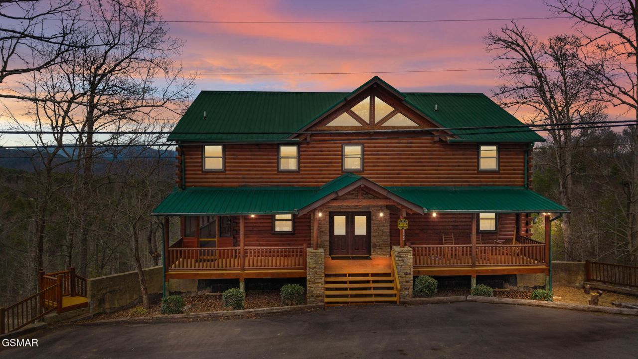 1833 Fantasy Way, Sevierville, TN 37876 Main Photo