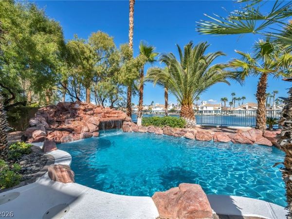 2812 Sterling Cove Drive, Las Vegas, NV 89128