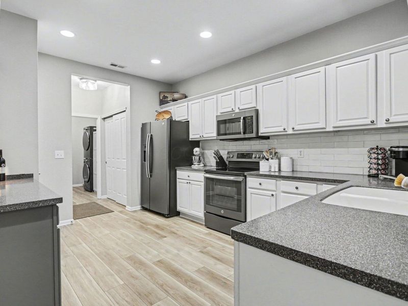 660 Albion Place, Westerville, OH 43082 Photo 10