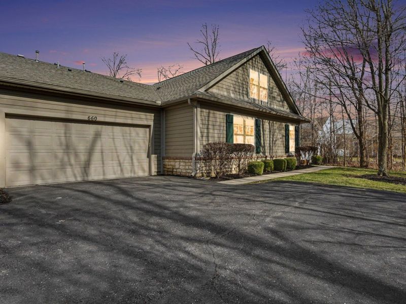660 Albion Place, Westerville, OH 43082 Photo 2