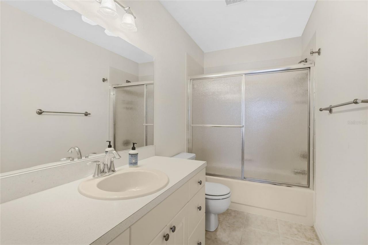 3949 37th Street Court W, Bradenton, FL 34205 Photo