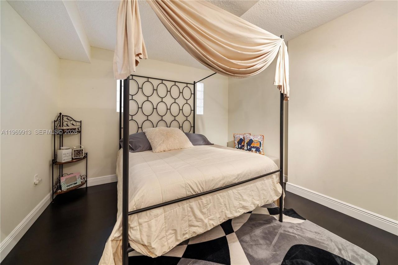 2750 NE 183rd St, Unit 401, Aventura, FL 33160 Photo