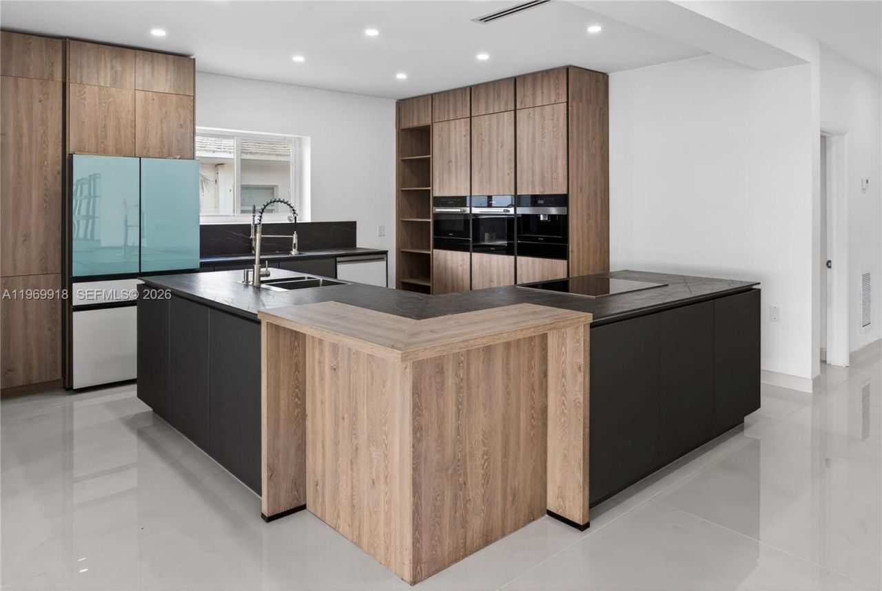 1101 S Shore Dr, Miami Beach, FL 33141 Photo