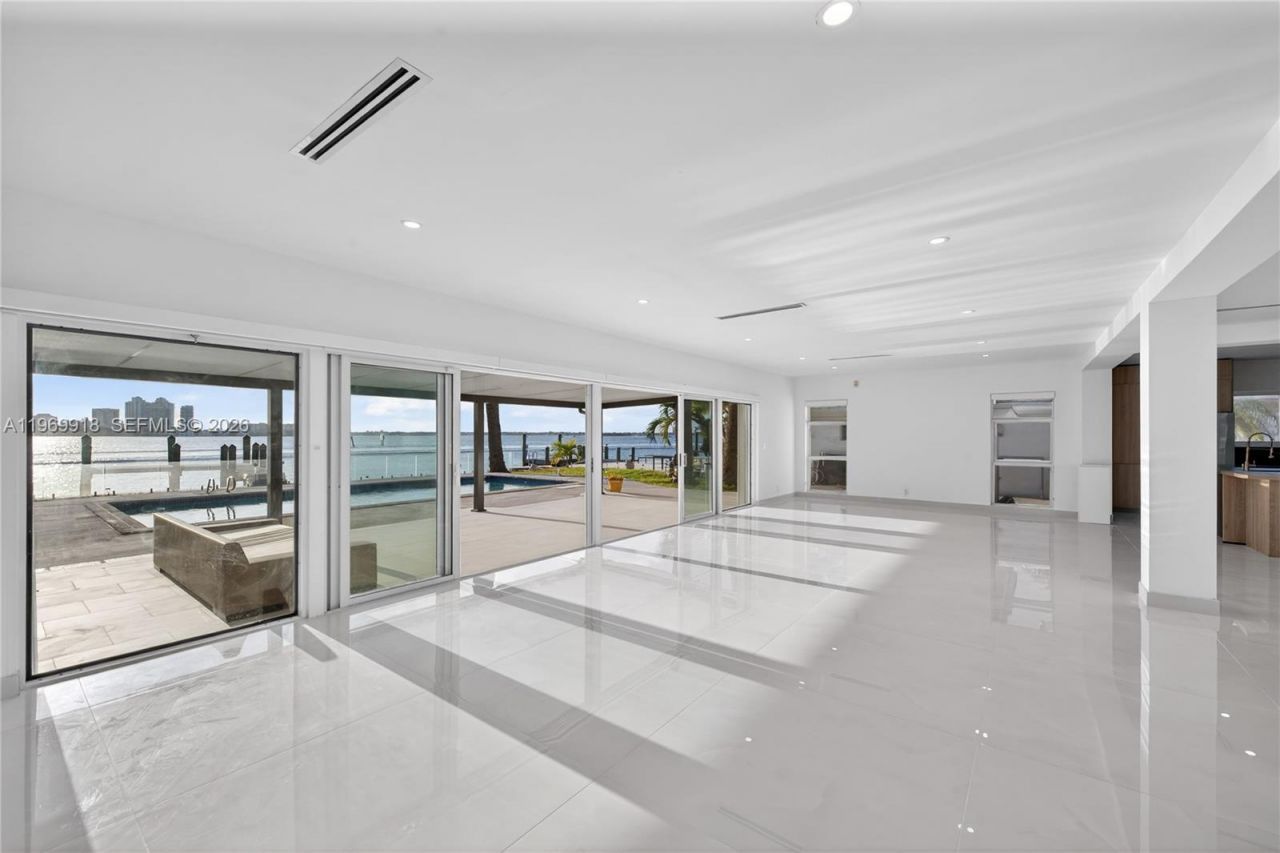 1101 S Shore Dr, Miami Beach, FL 33141 Photo