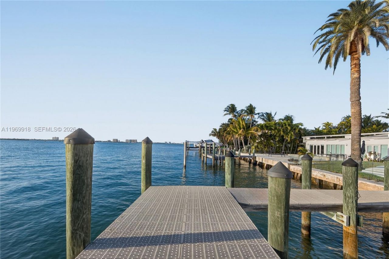 1101 S Shore Dr, Miami Beach, FL 33141 Photo