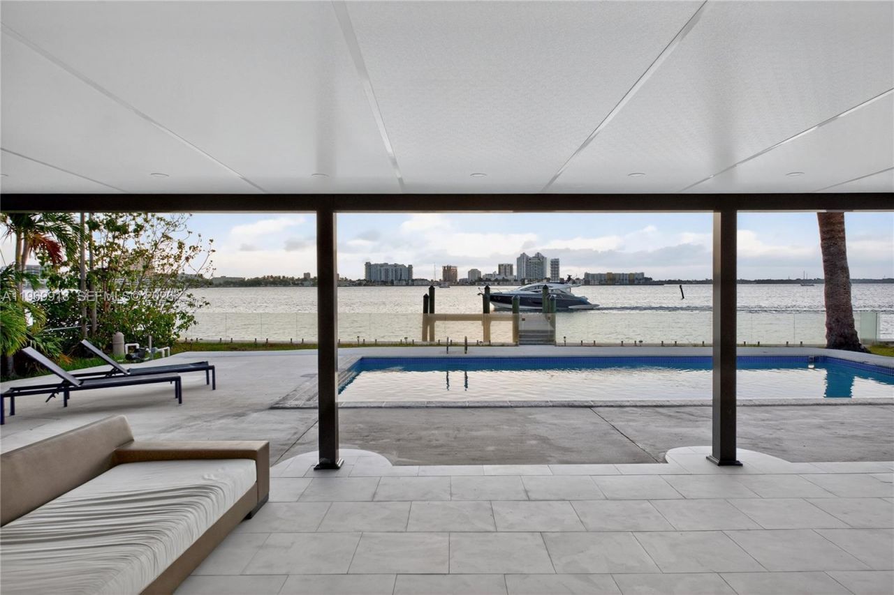 1101 S Shore Dr, Miami Beach, FL 33141 Photo