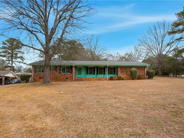 2935 Heather Drive , East Point, GA 30344