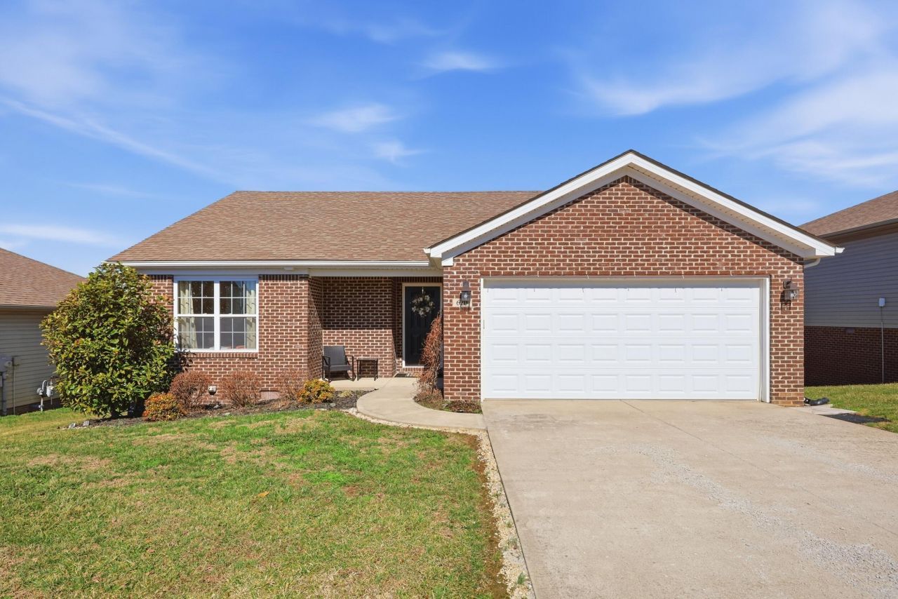 620 Fairfax Lane, Richmond, KY 40475 Main Photo