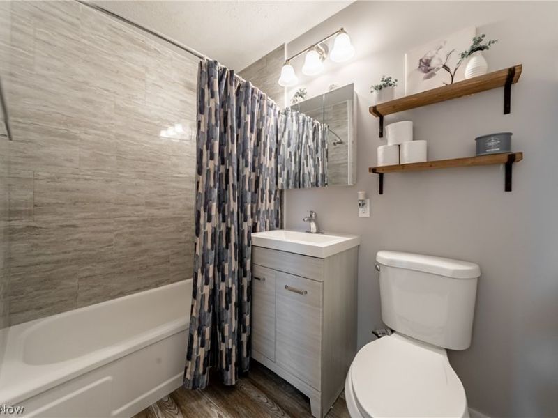 6002 Randy Road, Bedford, OH 44146 Photo 24