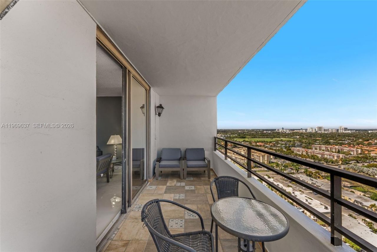 2500 Parkview Dr , Unit 2407, Hallandale Beach, FL 33009 Photo