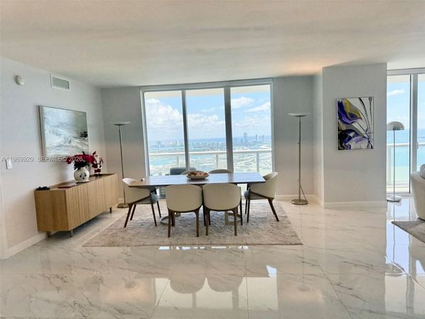 50 Biscayne Blvd , Unit 4710, Miami, FL 33132