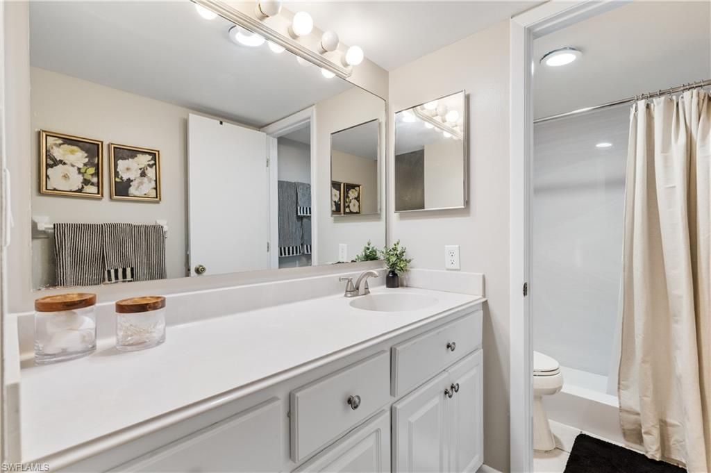 5258 Cedarbend Dr, Unit 2, Fort Myers, FL 33919 Photo