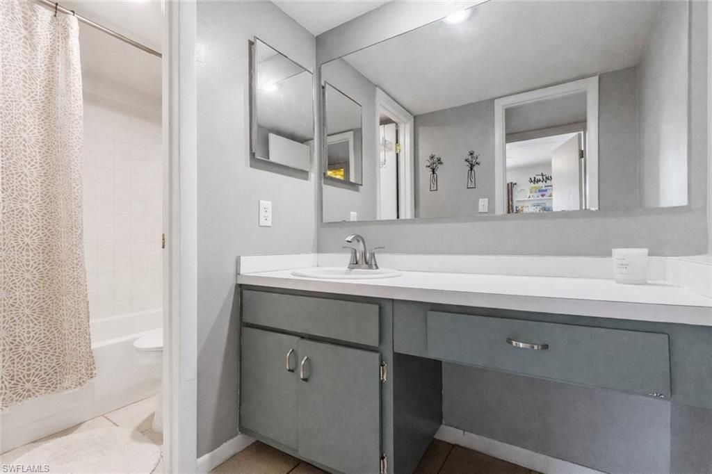 5258 Cedarbend Dr, Unit 2, Fort Myers, FL 33919 Photo