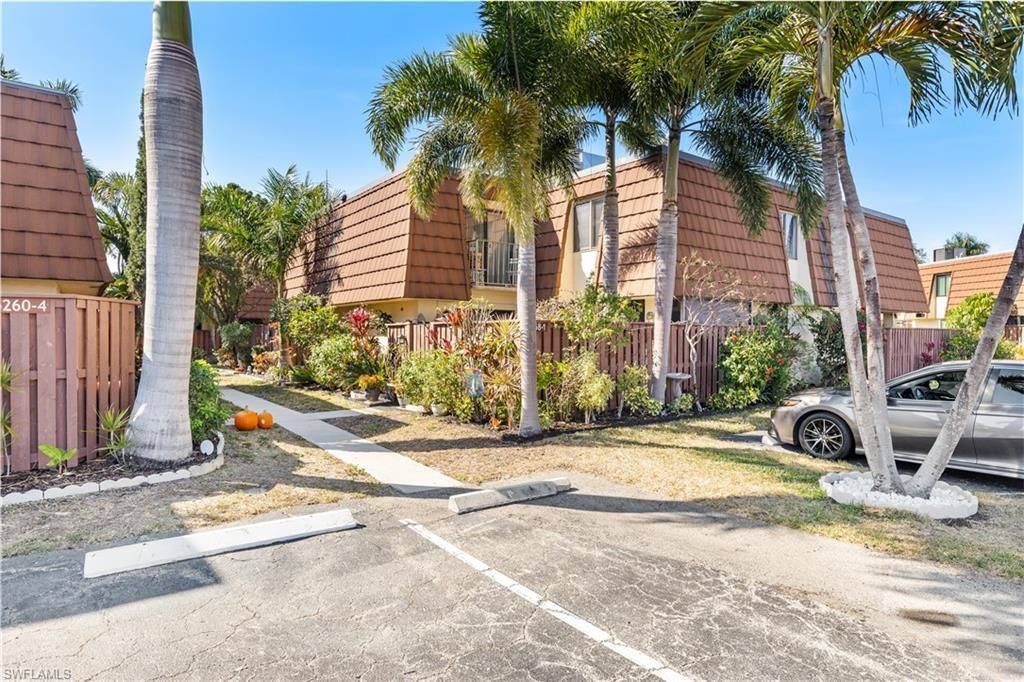 5258 Cedarbend Dr, Unit 2, Fort Myers, FL 33919 Photo