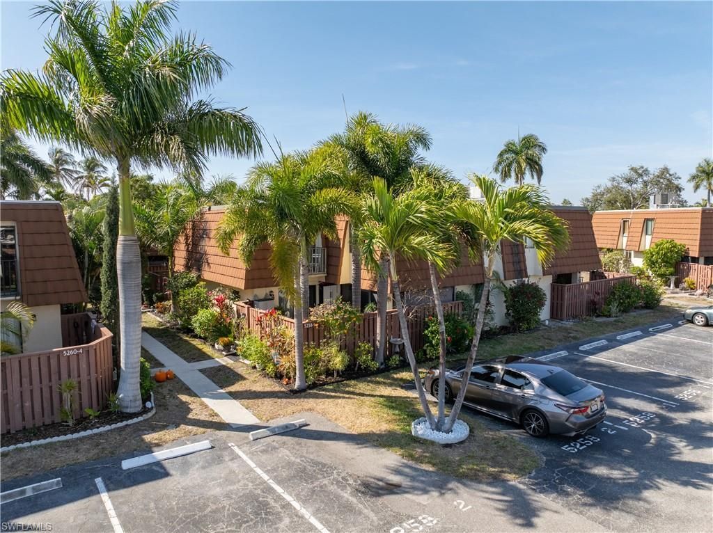 5258 Cedarbend Dr, Unit 2, Fort Myers, FL 33919 Photo