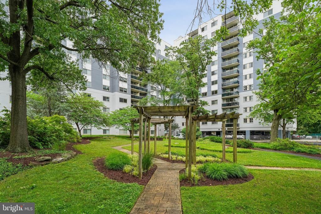 7333 New Hampshire Avenue, Unit 712 S, Takoma Park, MD 20912 Main Photo