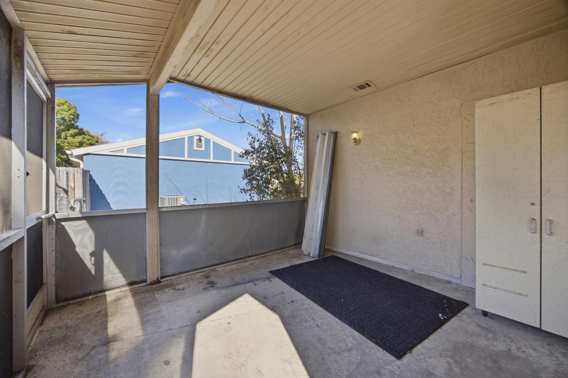 402 SW Eastport Circle, Port Saint Lucie, FL 34953 Photo