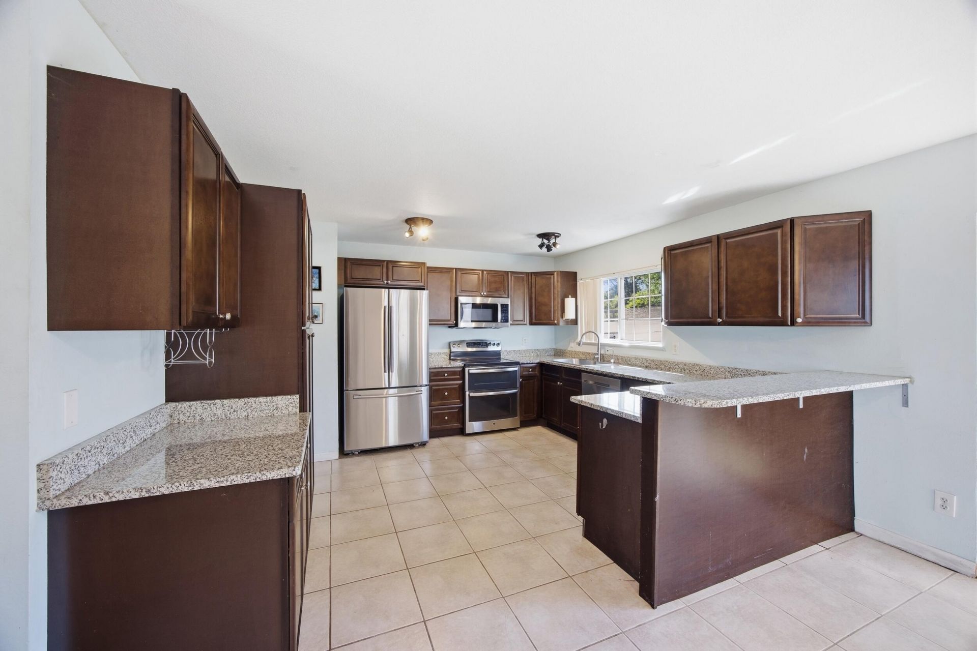 402 SW Eastport Circle, Port Saint Lucie, FL 34953 Photo