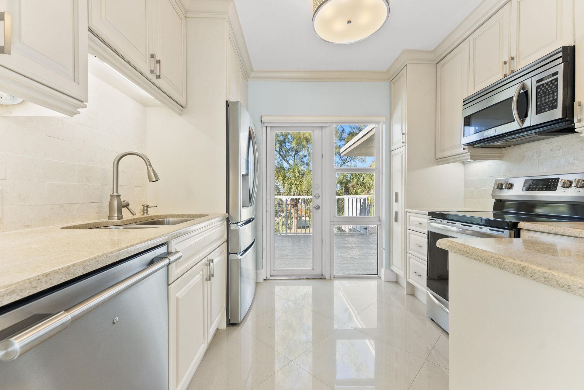 1203 Hillsboro Mile, Unit P3, Hillsboro Beach, FL 33062 Photo