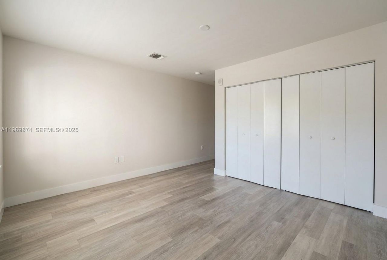 2535 NE 193rd St, Unit 3104, Miami, FL 33180 Photo