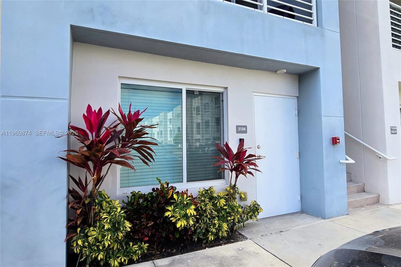 2535 NE 193rd St, Unit 3104, Miami, FL 33180 Photo