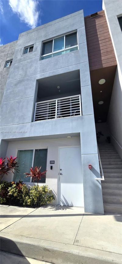2535 NE 193rd St, Unit 3104, Miami, FL 33180 Photo