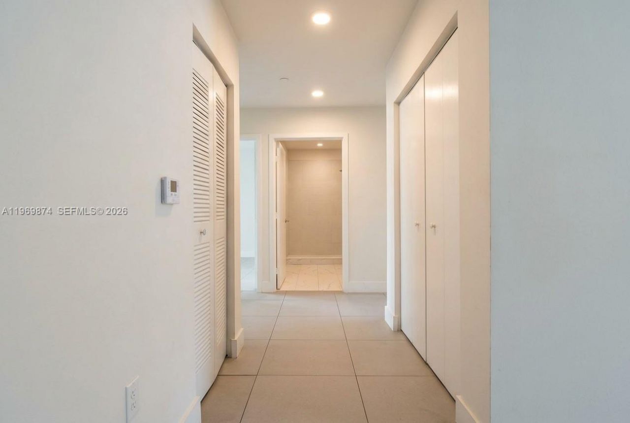 2535 NE 193rd St, Unit 3104, Miami, FL 33180 Photo