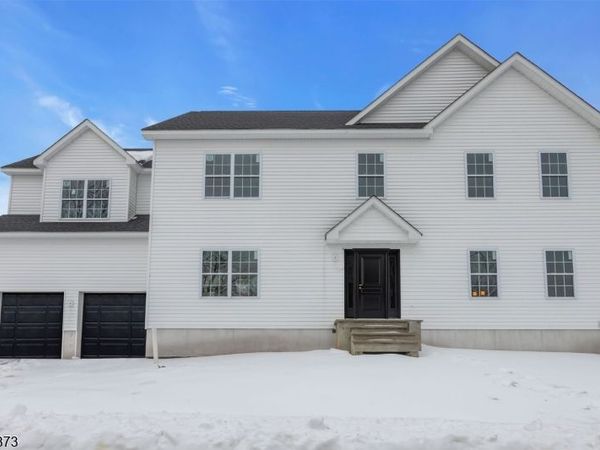 1027 Mereline Ave, Woodbridge, NJ 07001