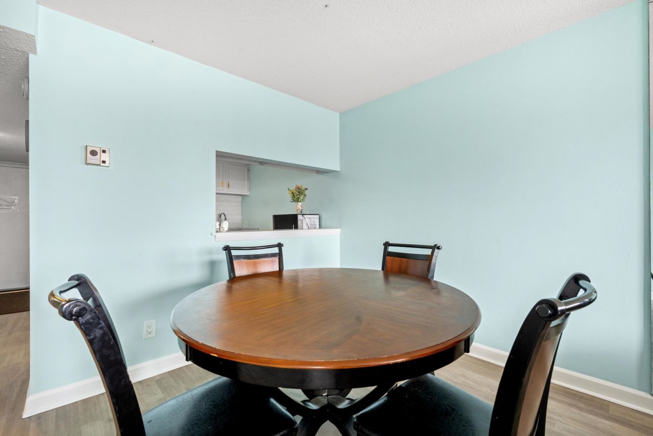 601 Mitchell Dr. Photo 4