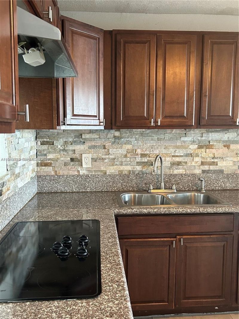 6241 Fletcher St, Hollywood, FL 33023 Photo