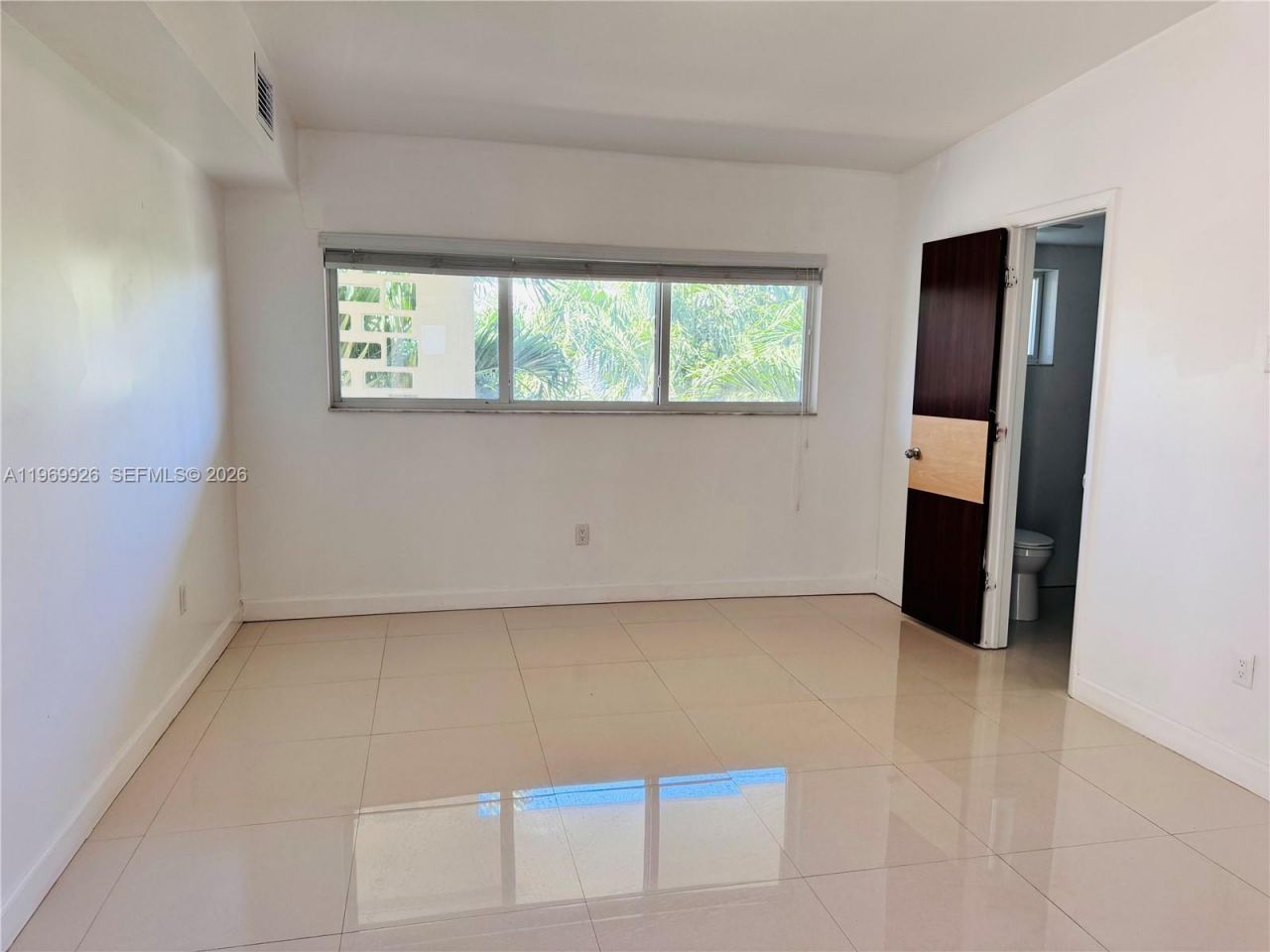 1035 94th St, Unit 4, Bay Harbor Islands, FL 33154 Photo