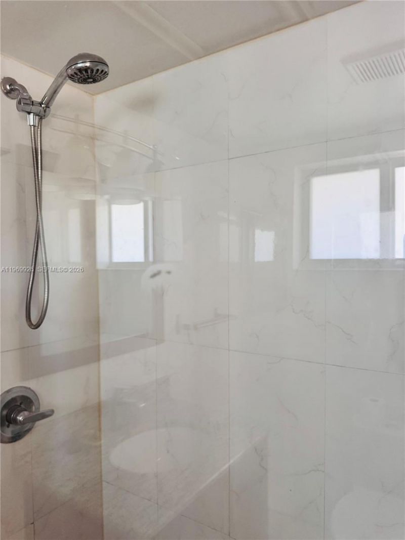 1035 94th St, Unit 4, Bay Harbor Islands, FL 33154 Photo