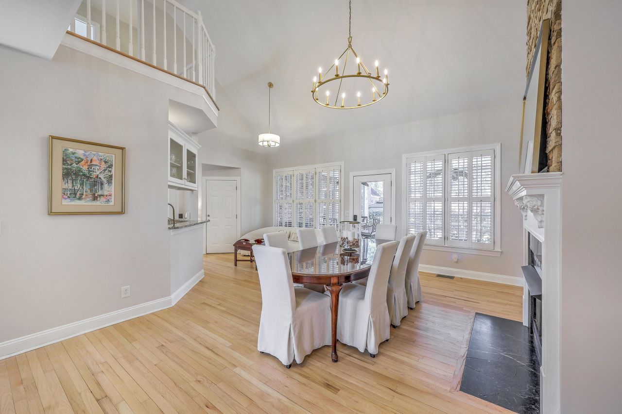 4283 Persimmon Woods Drive Photo 5