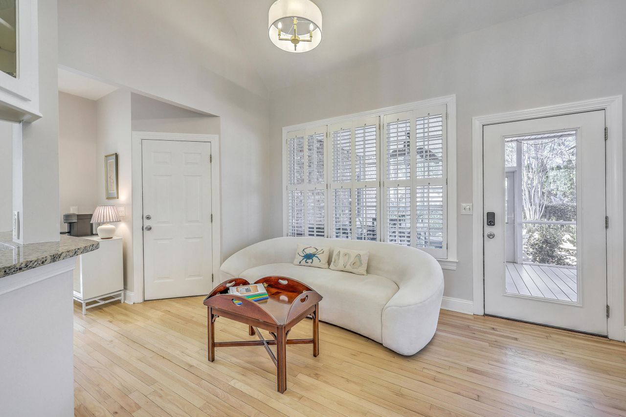 4283 Persimmon Woods Drive Photo 8