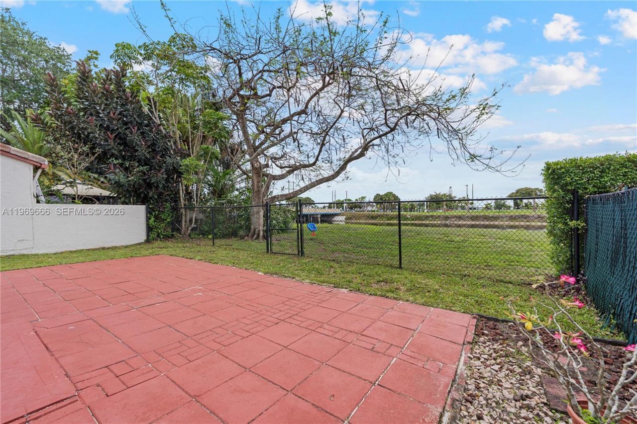 11712 SW 1st St, Coral Springs, FL 33071 Photo