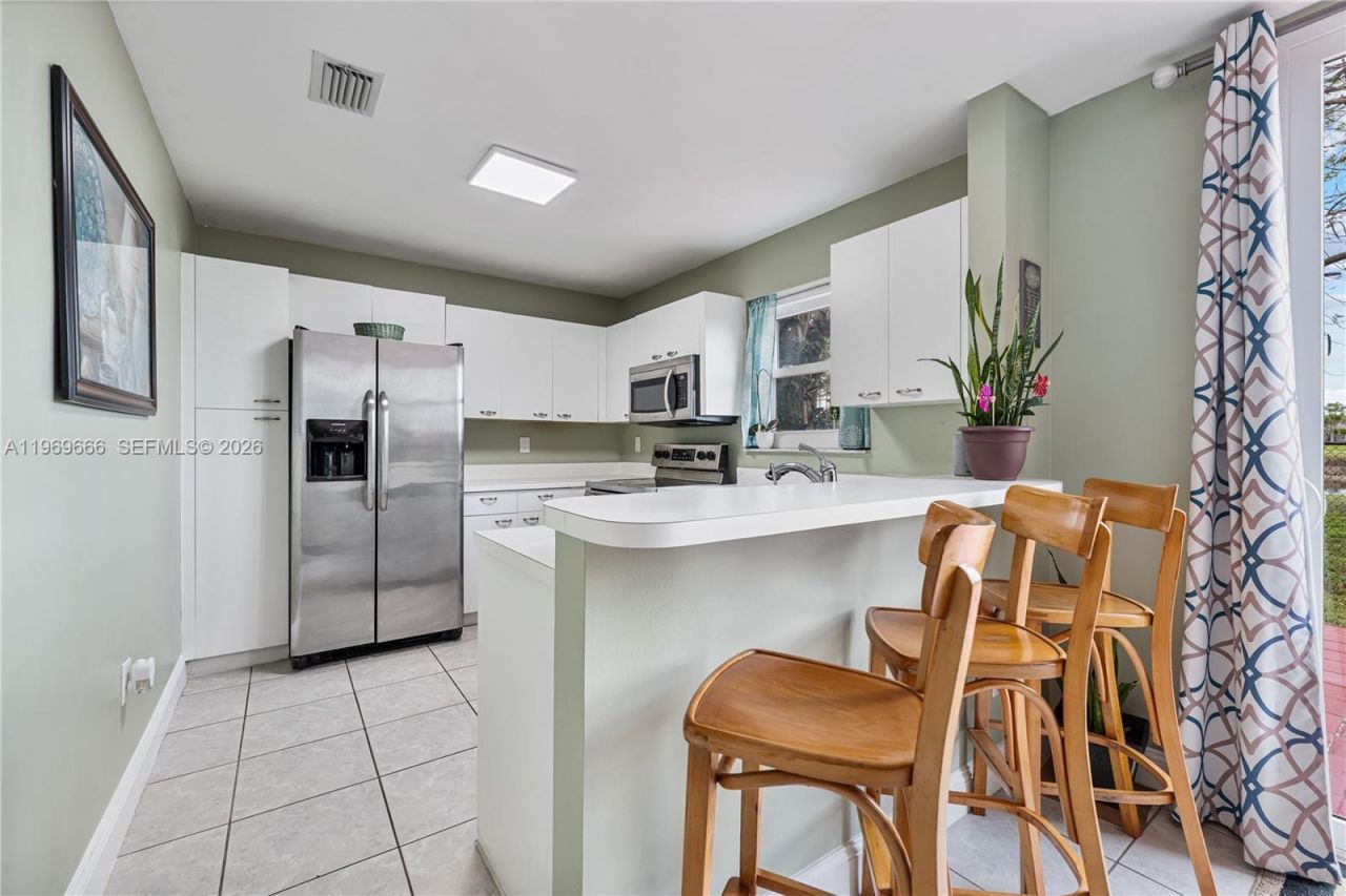 11712 SW 1st St, Coral Springs, FL 33071 Photo