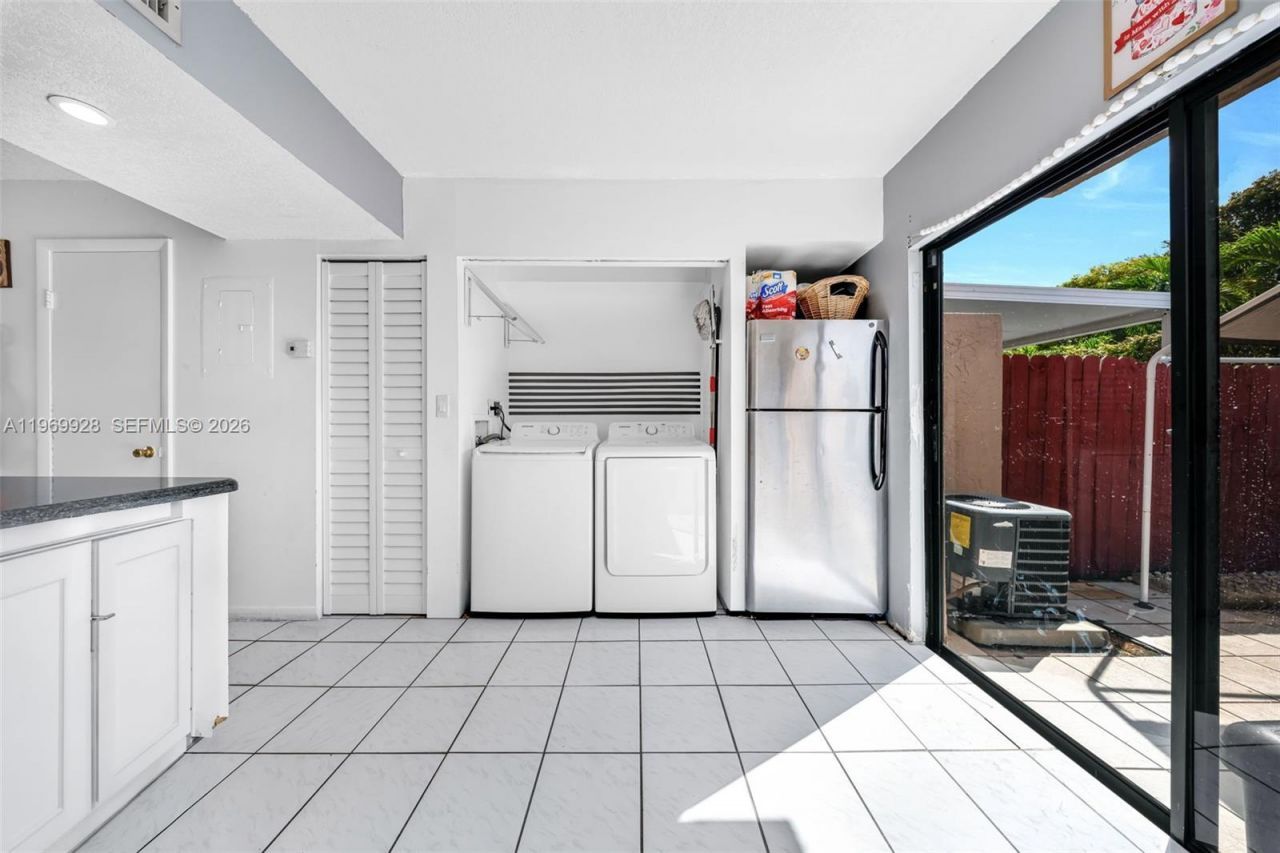 1923 SW 107th Ave , Unit 103, Miami, FL 33165 Photo