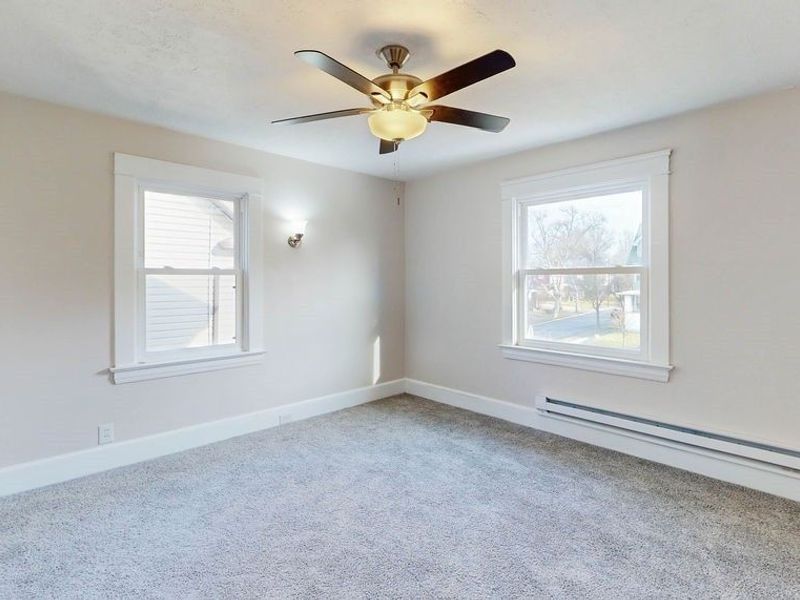 1686 Lee Road, Cleveland, OH 44118 Photo 10