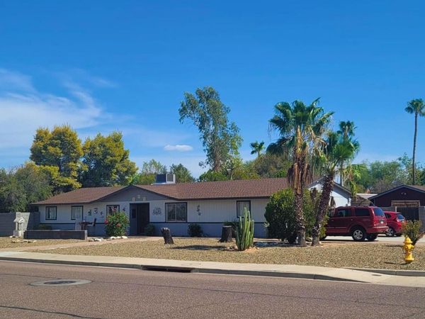 3401 E PARADISE Lane, Phoenix, AZ 85032