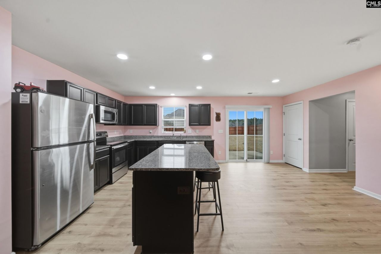 741 Sequoia Drive  Photo 7