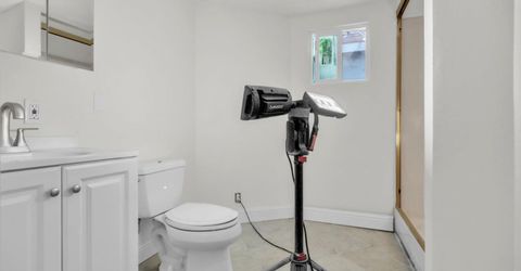 3408 Barrington Rd, Sacramento, CA 95864 Photo