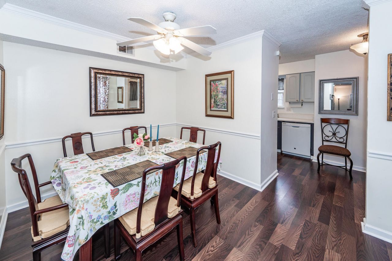 138 Luden Drive Photo 6