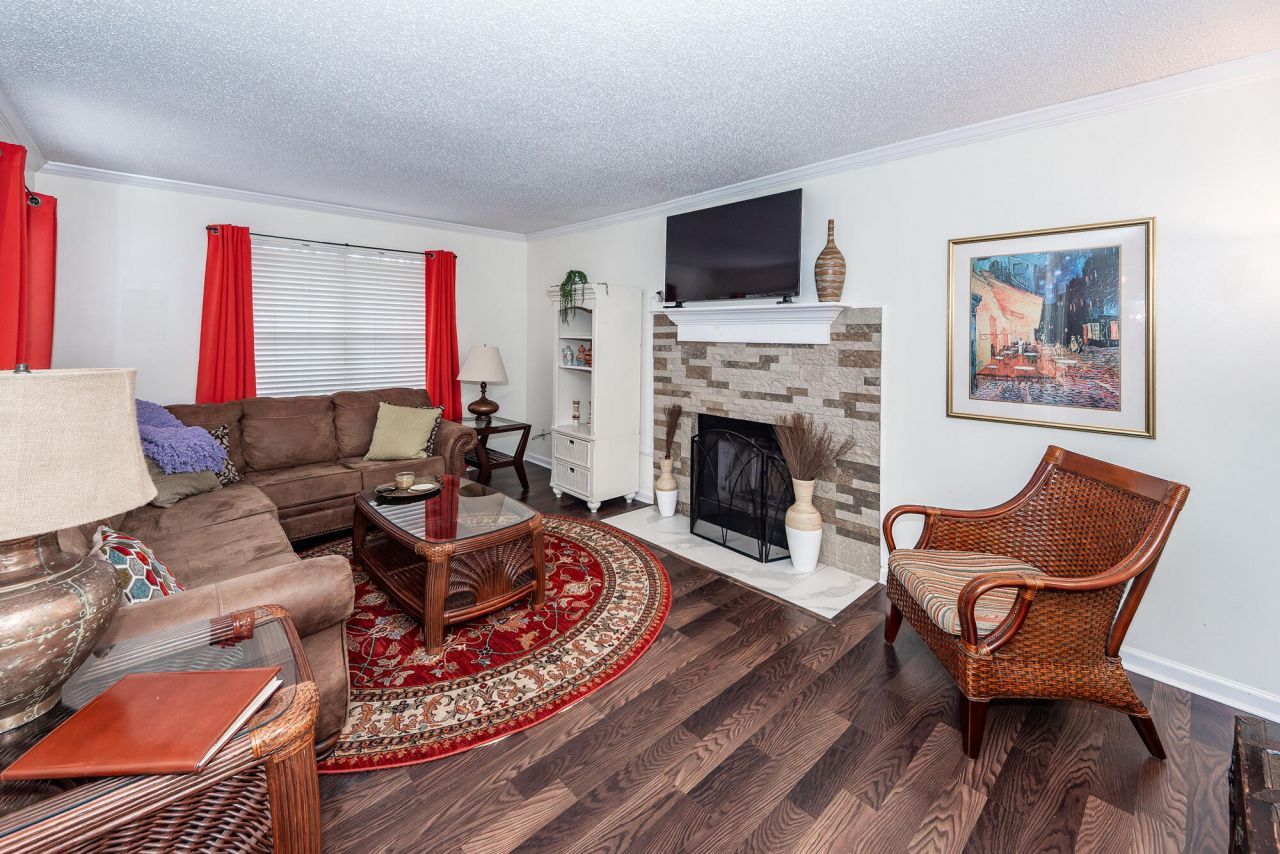 138 Luden Drive Photo 9