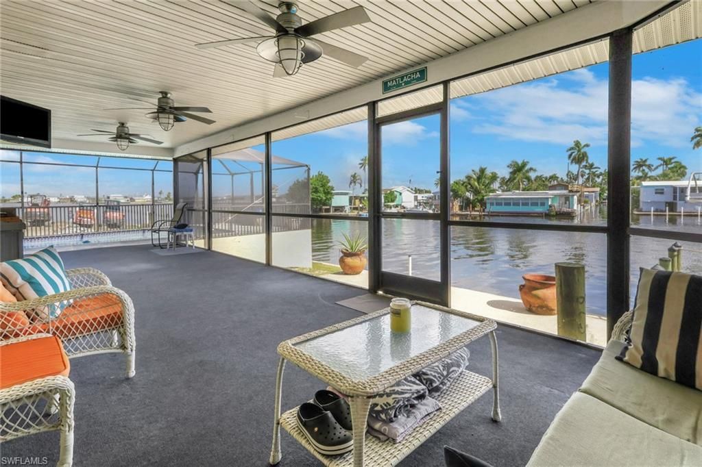 2480 Bayshore Dr, Matlacha, FL 33993 Photo