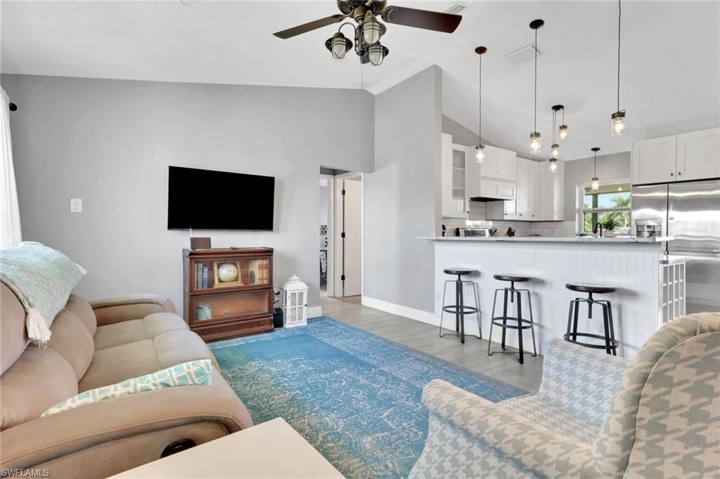 2480 Bayshore Dr, Matlacha, FL 33993 Photo